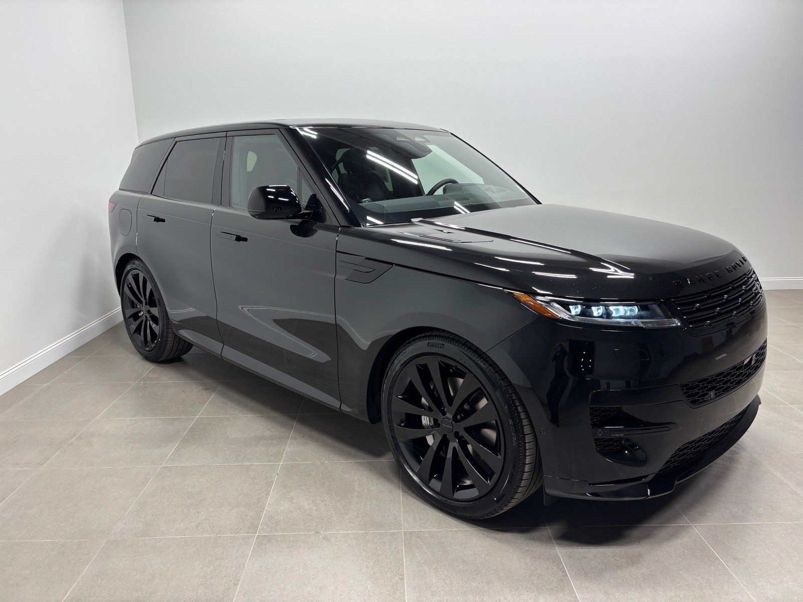 New 2027 Land Rover Range Rover Sport Dynamic SE AWD/4WD image 5