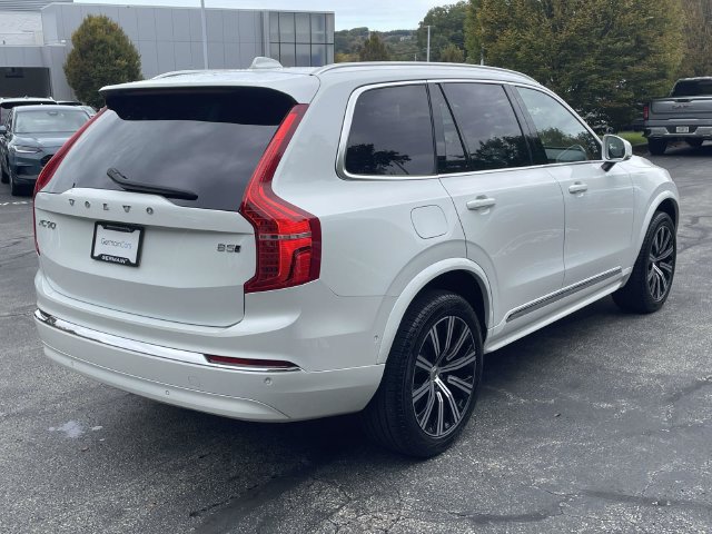 Certified 2024 Volvo XC90 B5 Plus AWD/4WD image 4