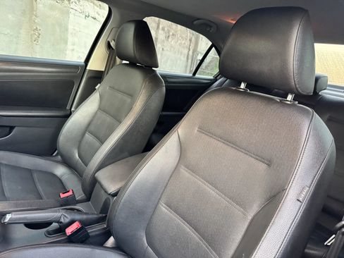Used 2012 Volkswagen Jetta SE FWD image 11