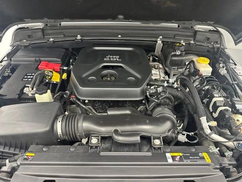 Used 2021 Jeep Wrangler Unlimited Sport AWD/4WD image 37