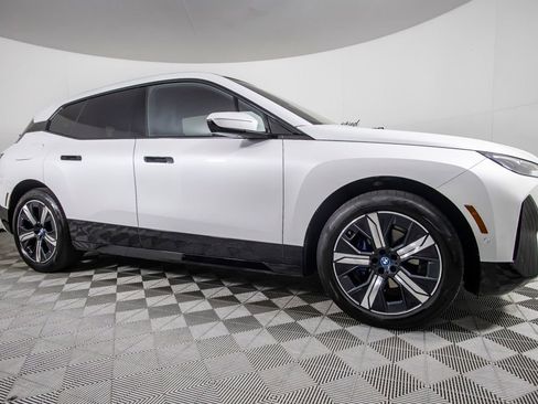 Used 2023 BMW iX xDrive50 w/ Sport Package AWD/4WD image 2