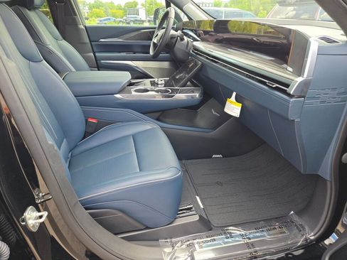 New 2026 Cadillac Escalade IQ Sport 2 w/ LPO, ONYX Package AWD/4WD image 6