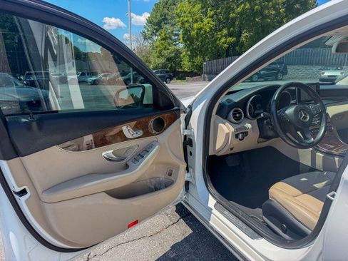 Used 2015 Mercedes-Benz C 300 Sedan image 11