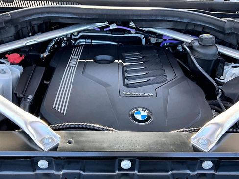 Used 2022 BMW X5 sDrive40i w/ M Sport Package RWD image 31