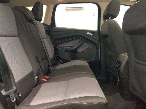 Used 2017 Ford Escape SE FWD image 19