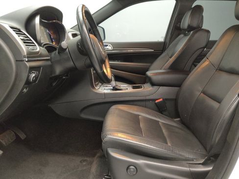 Used 2018 Jeep Grand Cherokee Limited image 17