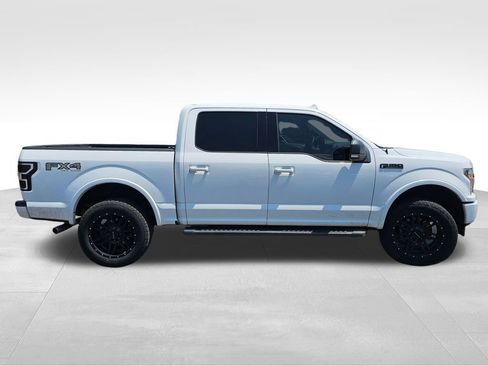 Used 2018 Ford F150 XLT w/ Equipment Group 302A Luxury AWD/4WD image 15