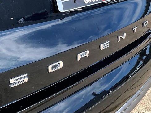 Used 2021 Kia Sorento S w/ Panoramic Sunroof Package image 29