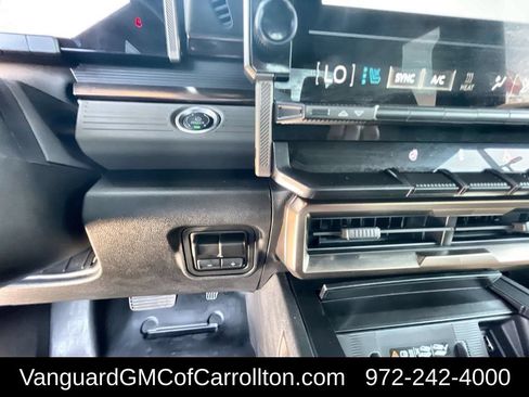 New 2025 GMC Hummer EV 3X AWD/4WD image 18