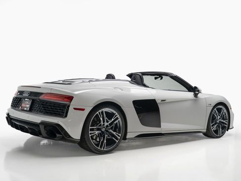 Used 2022 Audi R8 V10 image 7