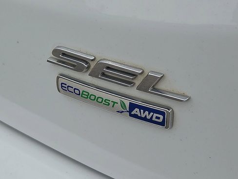Used 2020 Ford Edge SEL w/ Convenience Package AWD/4WD image 8