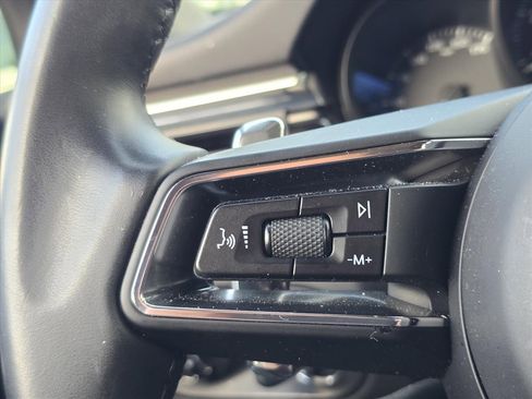 Used 2023 Porsche Macan Turbo image 24