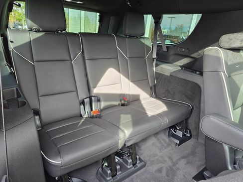 New 2026 Cadillac Escalade ESV Sport w/ LPO, ONYX Package image 14