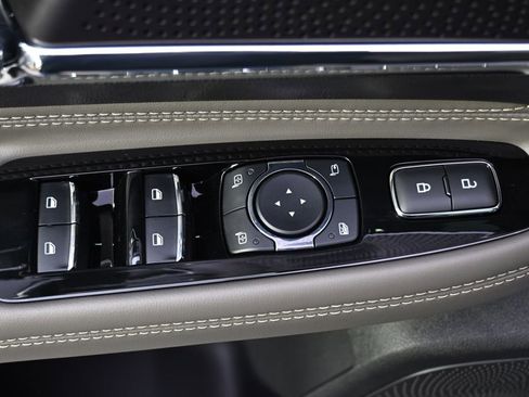 New 2026 Lincoln Corsair Premiere image 23