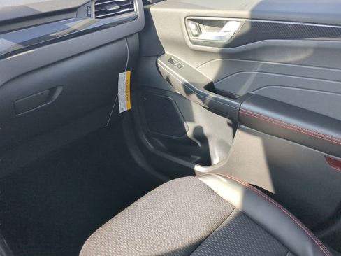 New 2026 Ford Escape ST-Line w/ Tech Pack #1 FWD image 44
