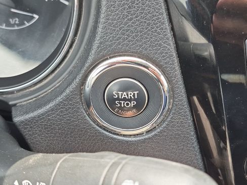 Used 2018 Nissan Rogue SL AWD/4WD image 19