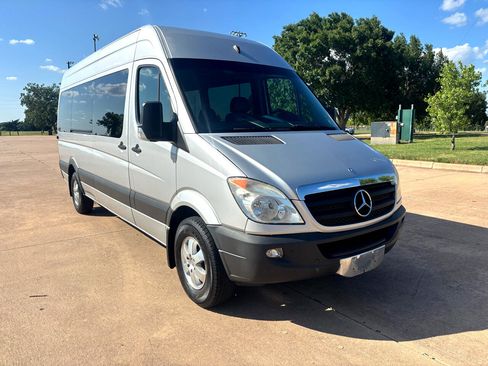 Used 2007 Dodge Sprinter 2500 w/ Cooling Group image 39