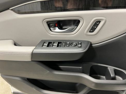 New 2025 Honda Pilot Elite image 15