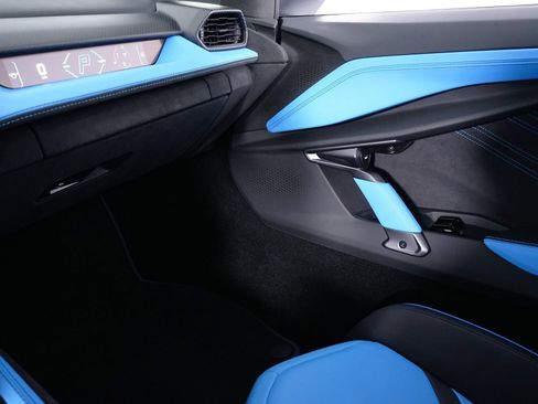 Used 2024 Lamborghini Revuelto AWD/4WD image 22