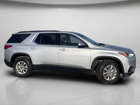 Used 2019 Chevrolet Traverse LT AWD/4WD image 3