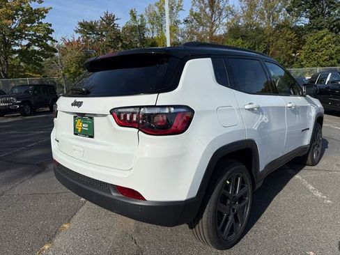 New 2026 Jeep Compass Limited image 9