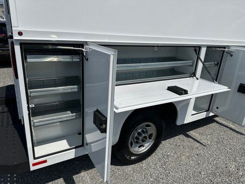 Used 2021 GMC Savana 3500 w/ Power Convenience Package RWD image 25