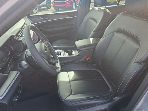 Used 2025 Jeep Grand Cherokee Limited 4xe w/ Trailer Tow Package image 41