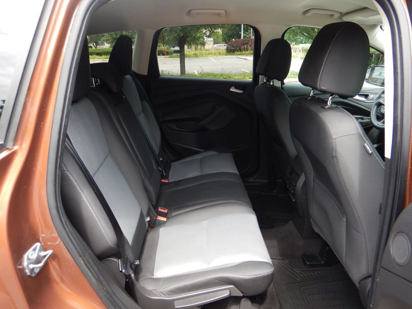Used 2017 Ford Escape SE w/ Equipment Group 201A AWD/4WD image 22