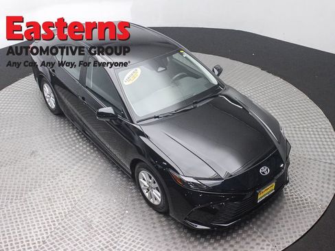Used 2025 Toyota Camry LE FWD image 3