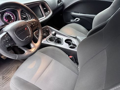 Used 2016 Dodge Challenger R/T Scat Pack RWD image 10