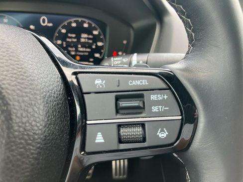 Certified 2025 Honda Civic Sport Touring image 19