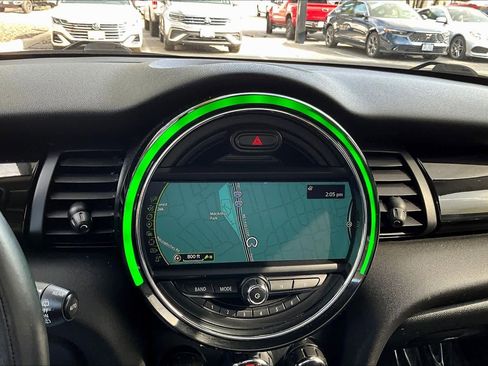 Used 2016 MINI Cooper 2-Door Hardtop image 26