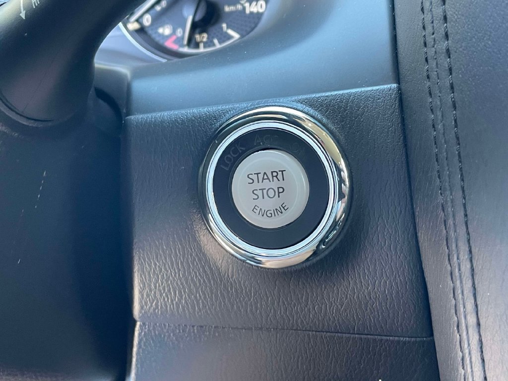 Used 2024 Nissan Armada SV RWD image 32