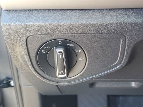 Used 2022 Volkswagen Atlas SE FWD image 29