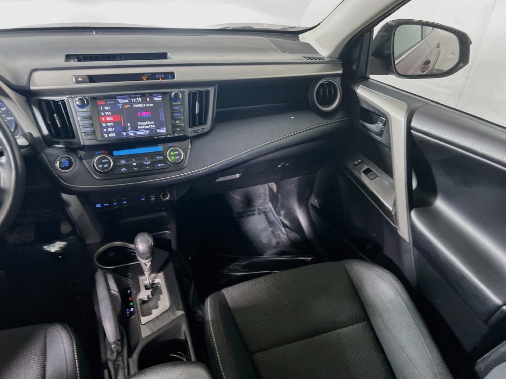 Used 2018 Toyota RAV4 Adventure AWD/4WD image 21