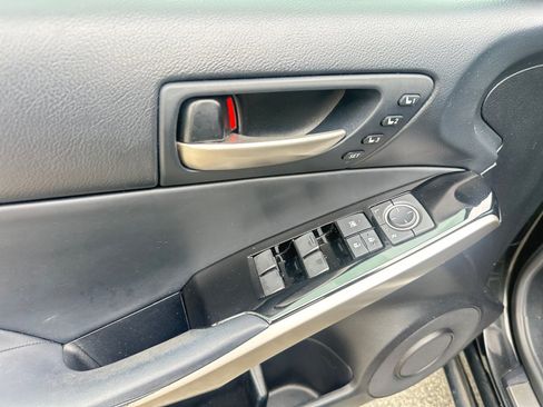 Used 2019 Lexus IS 300 w/ Navigation Package RWD image 36
