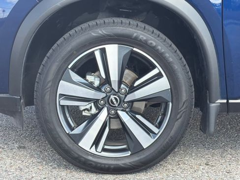 Used 2024 Nissan Rogue SL w/ SL Premium Package image 27