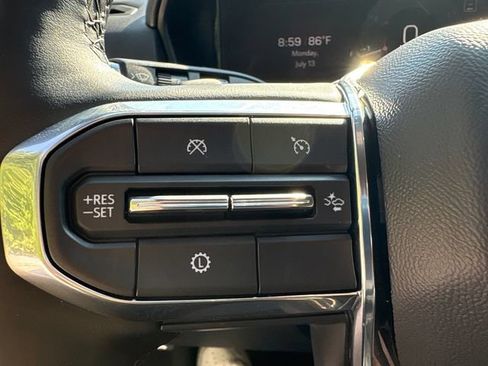 Certified 2025 GMC Terrain Elevation w/ Black Edition AWD/4WD image 28