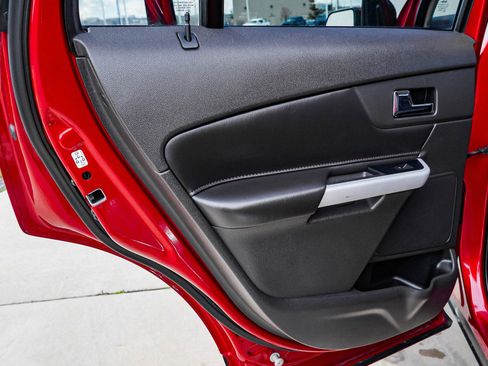 Used 2014 Ford Edge SEL w/ Equipment Group 205A image 25
