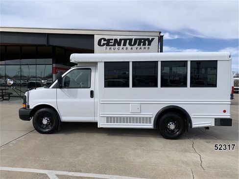Used 2011 Chevrolet Express 3500 Cutaway Van w/ School Bus Package image 4