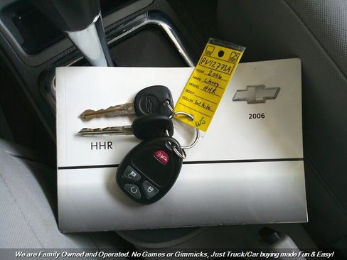 Used 2006 Chevrolet HHR LT image 44