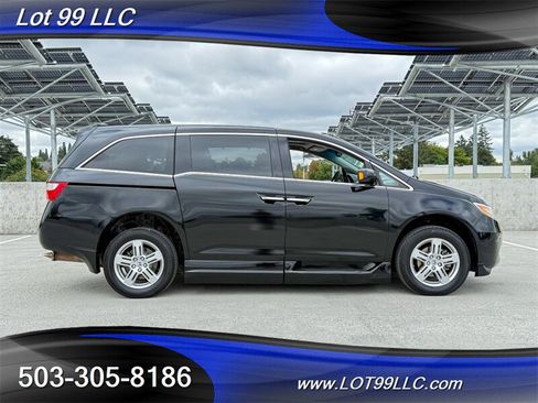 Used 2011 Honda Odyssey Touring image 13
