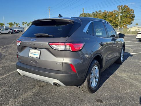 Used 2021 Ford Escape SE w/ Convenience Package image 3