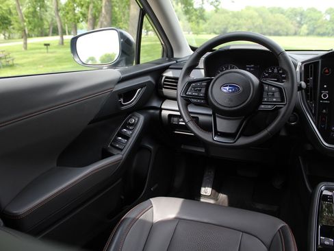 Used 2025 Subaru Crosstrek 2.5i Limited AWD/4WD image 10