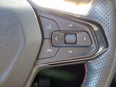 Used 2023 Chevrolet TrailBlazer RS w/ Convenience Package image 22