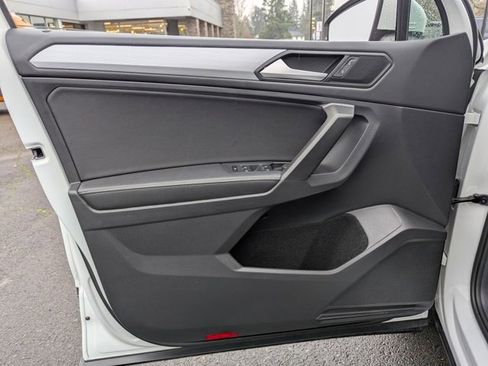 Used 2023 Volkswagen Tiguan S image 10