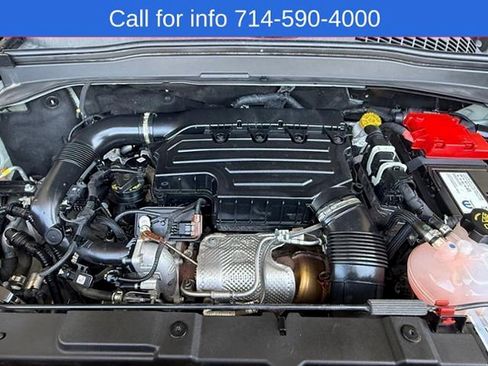 Used 2023 Jeep Renegade Latitude AWD/4WD image 28