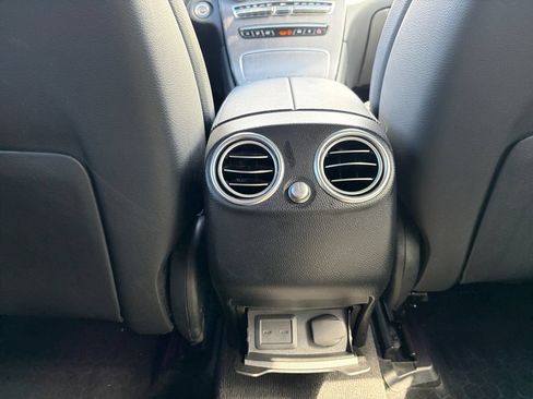 Certified 2022 Mercedes-Benz GLC 300 4MATIC image 13