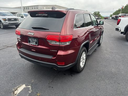 Used 2019 Jeep Grand Cherokee Laredo RWD image 5
