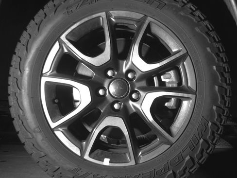 Used 2025 Jeep Compass Trailhawk image 13